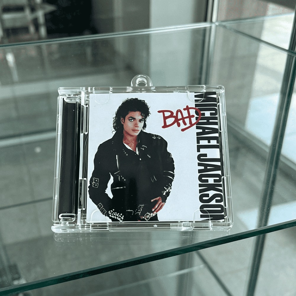 Michael Jackson Merch Mini CD  - đánh giá và giá Cat Claw Bark